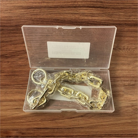 Gold Chain Handle Accessory - Picture 3 of 4